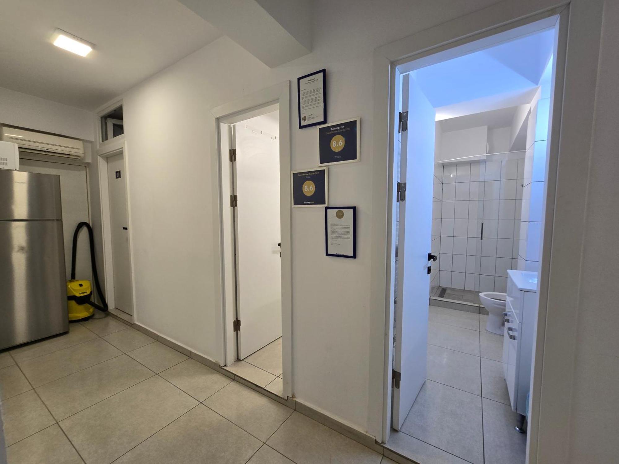 Z Villa Bucureşti Eksteriør bilde