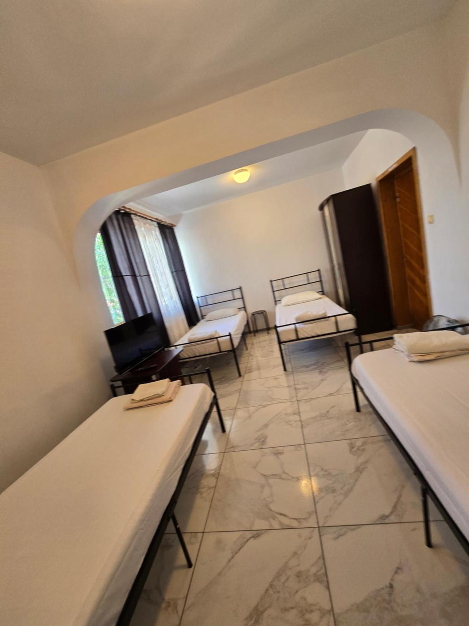 Z Villa Bucureşti Eksteriør bilde