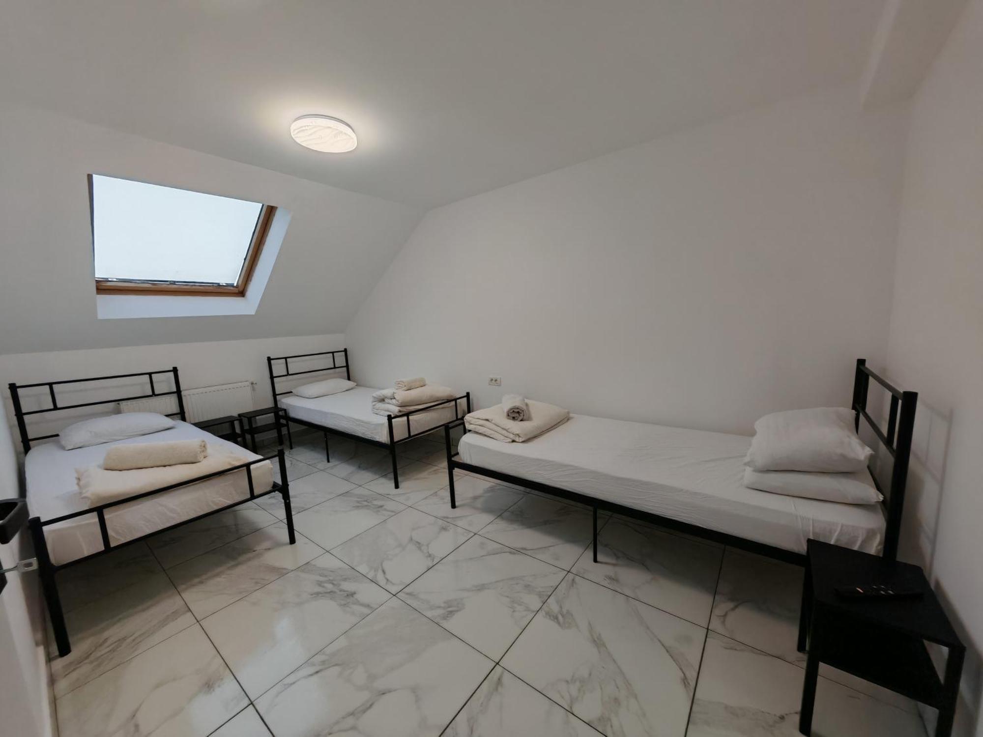 Z Villa Bucureşti Eksteriør bilde