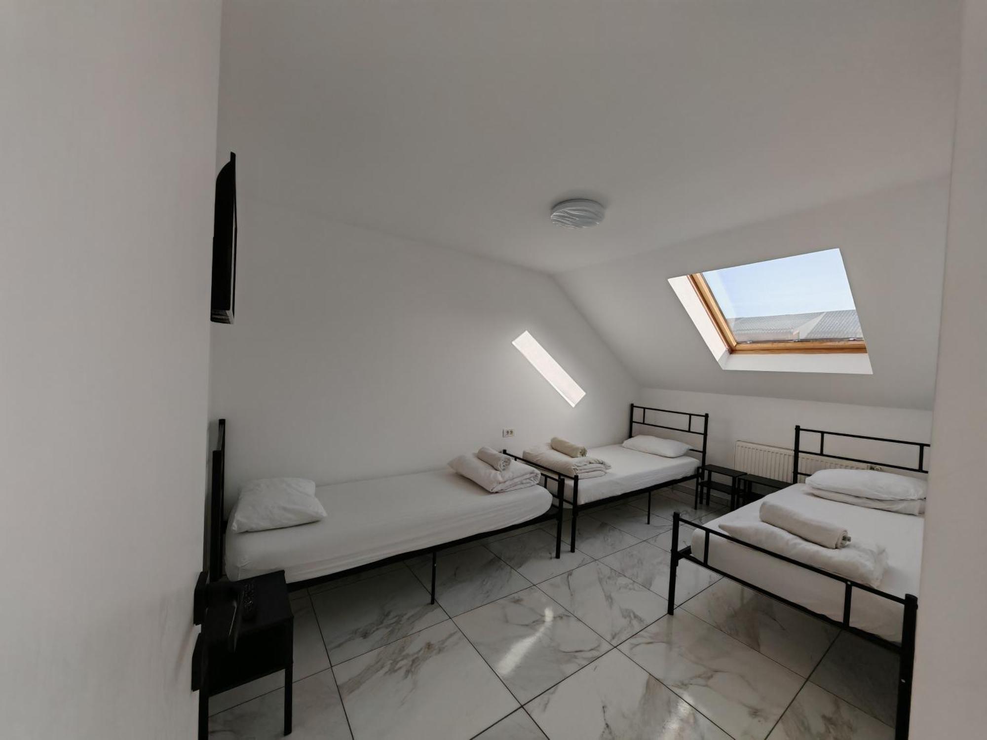 Z Villa Bucureşti Eksteriør bilde