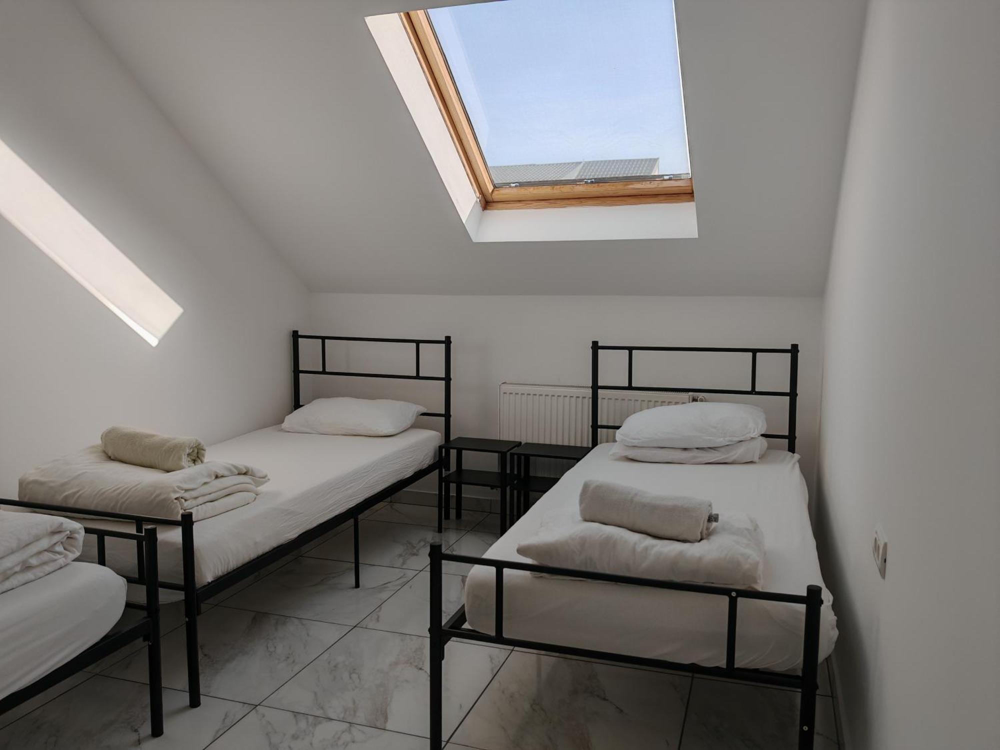 Z Villa Bucureşti Eksteriør bilde