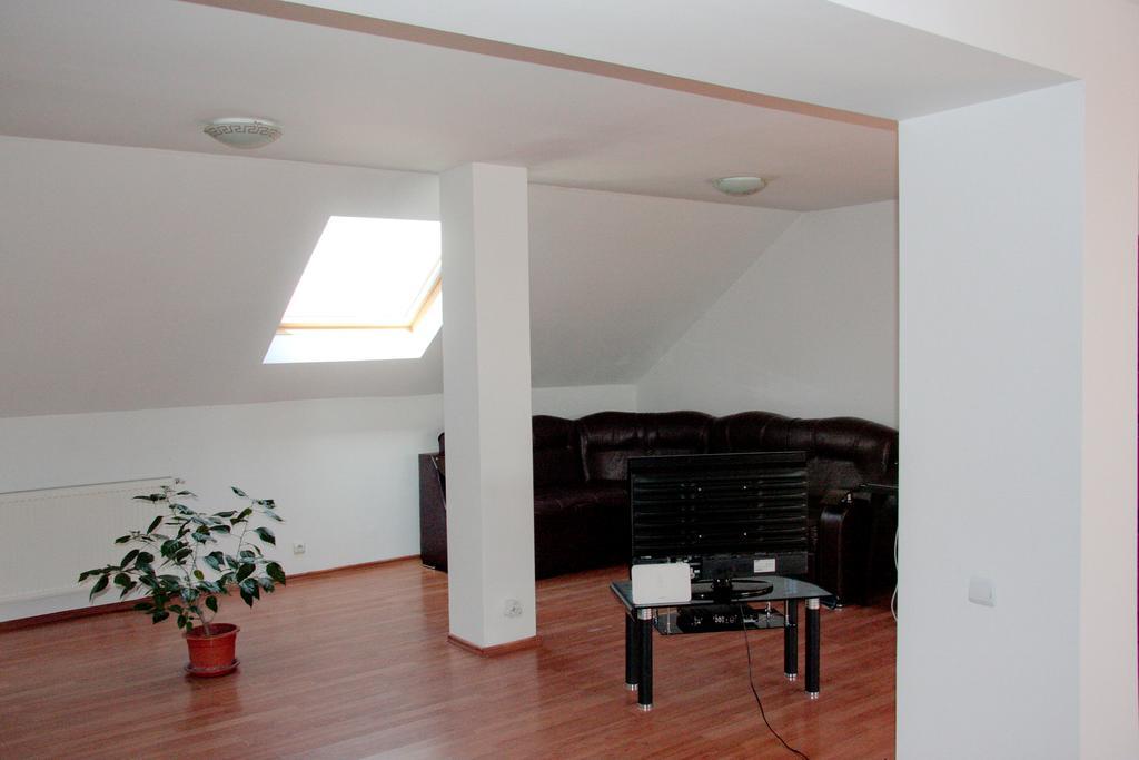 Z Villa Bucureşti Eksteriør bilde
