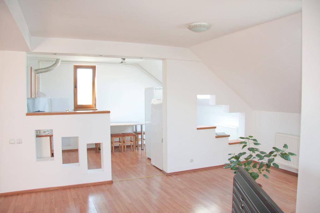 Z Villa Bucureşti Eksteriør bilde
